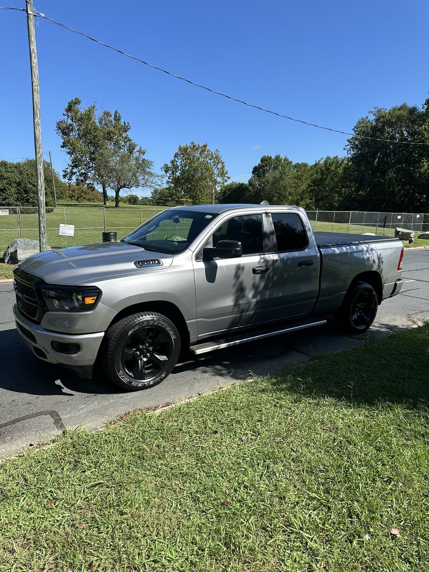 Ram Quad Cab Cover / running Boards / Hitch