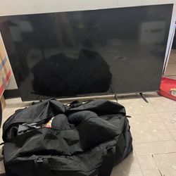 60in Tv 4months Old Barely Used 