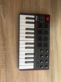 Akai Professional MPK Mini MIDI Controller/ no USB cable