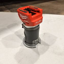 📌Milwaukee m18 FUEL 18V Lithium-Ion Brushless Cordless Compact Router(Tool-Only) PRECIO FIRME👉$115