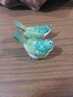 Little Bird Salt And Pepper Shakers