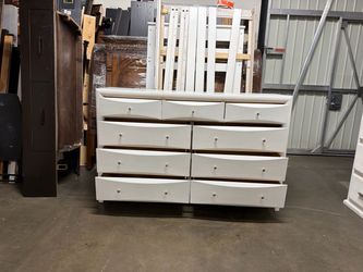 White 8-Drawer Double Dresser