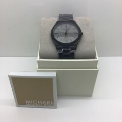 Brand New Michael Kors MK8507 Slim Runway Black Dial Stainless Steel Quartz Men’s Watch