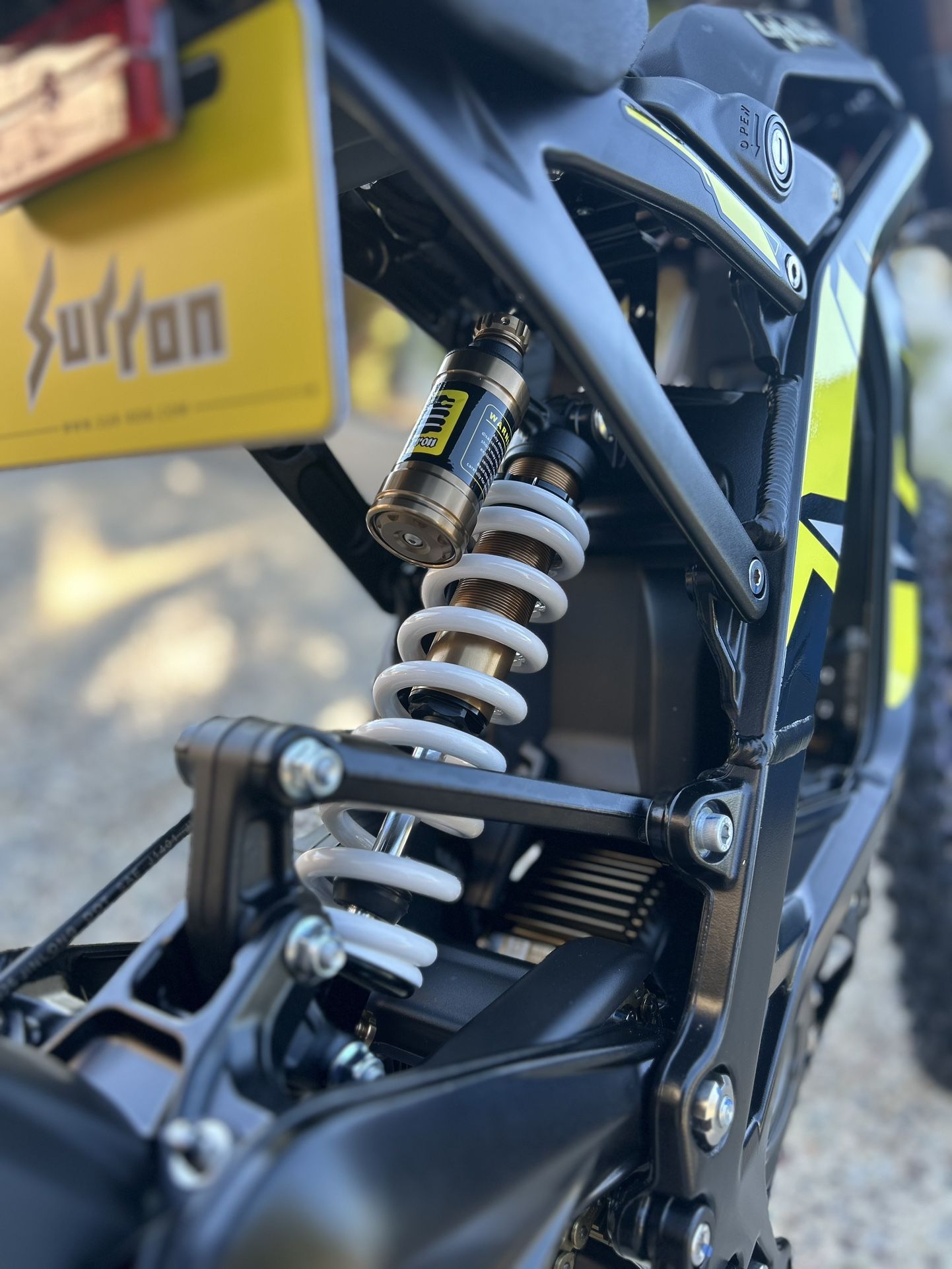 2025 Light Bee Brand New Assembled