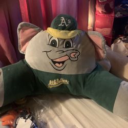 Vintage OAKLAND ATHLETICS ARM PILLOW
