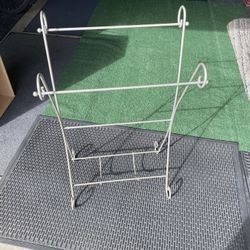 Bed Spread Or Blanket Metal Rack