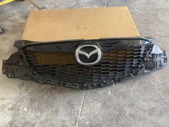 2016 Mazda CX5 Grill