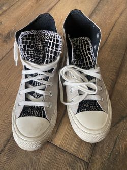 Converse High Tops Womens Size 6.5
