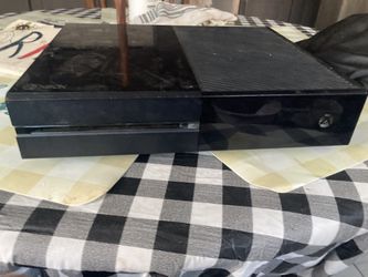 Xbox One With Controller 