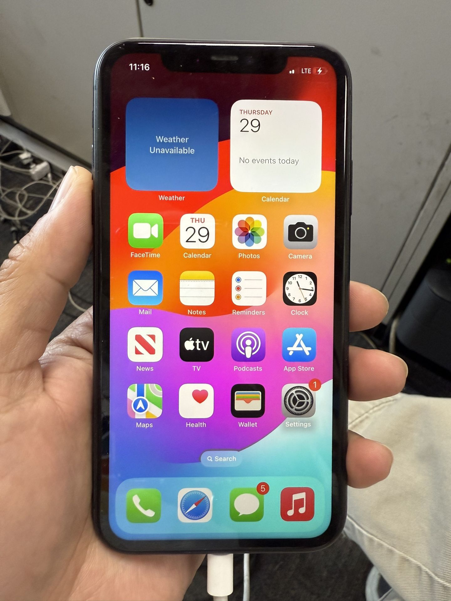 IPhone 11 Black 64gb Unlocked