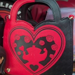 Loungefly Queen Of Hearts Mini Purse 