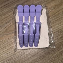 Monat Hair Clips