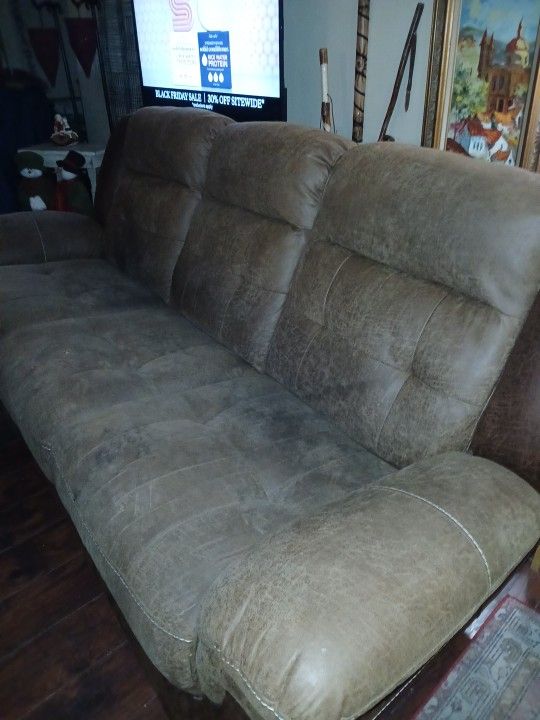 Free Sofa