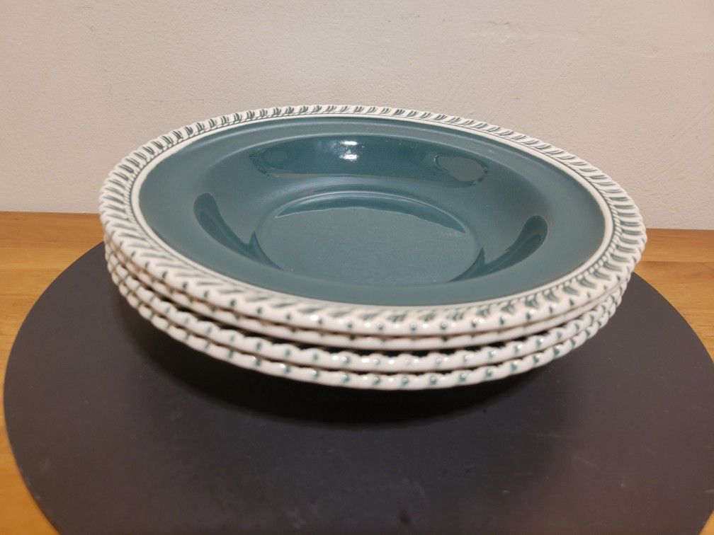 SET of 4 Soup Bowls 8.25" Harkerware Pate Sur Pate  Corinthian Pattern White Scalloped Edge Dark Teal Green.excelent condition. See pics. 

