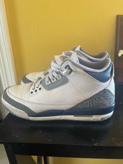 Jordans 3 navy blues size boys 7