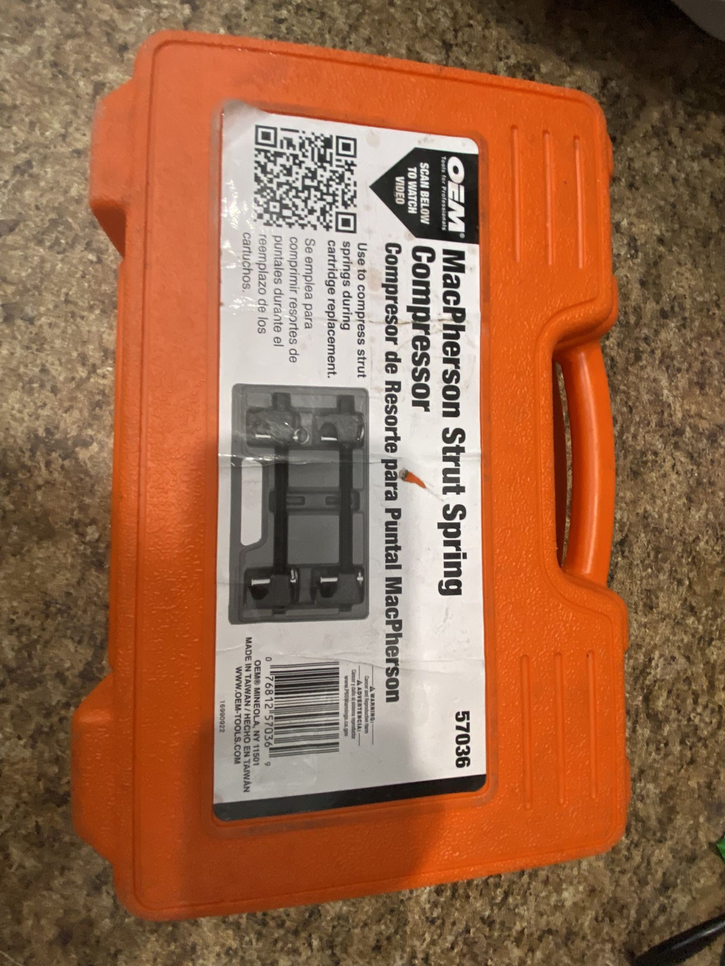 OEMTOOLS Strut Spring Compressor