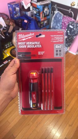 Milwaukee 4-in-1 1000V Insulated Slim Tip Screwdriver