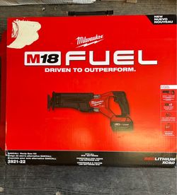 *BRAND NEW* Milwaukee Sawzall Recip saw Kit
