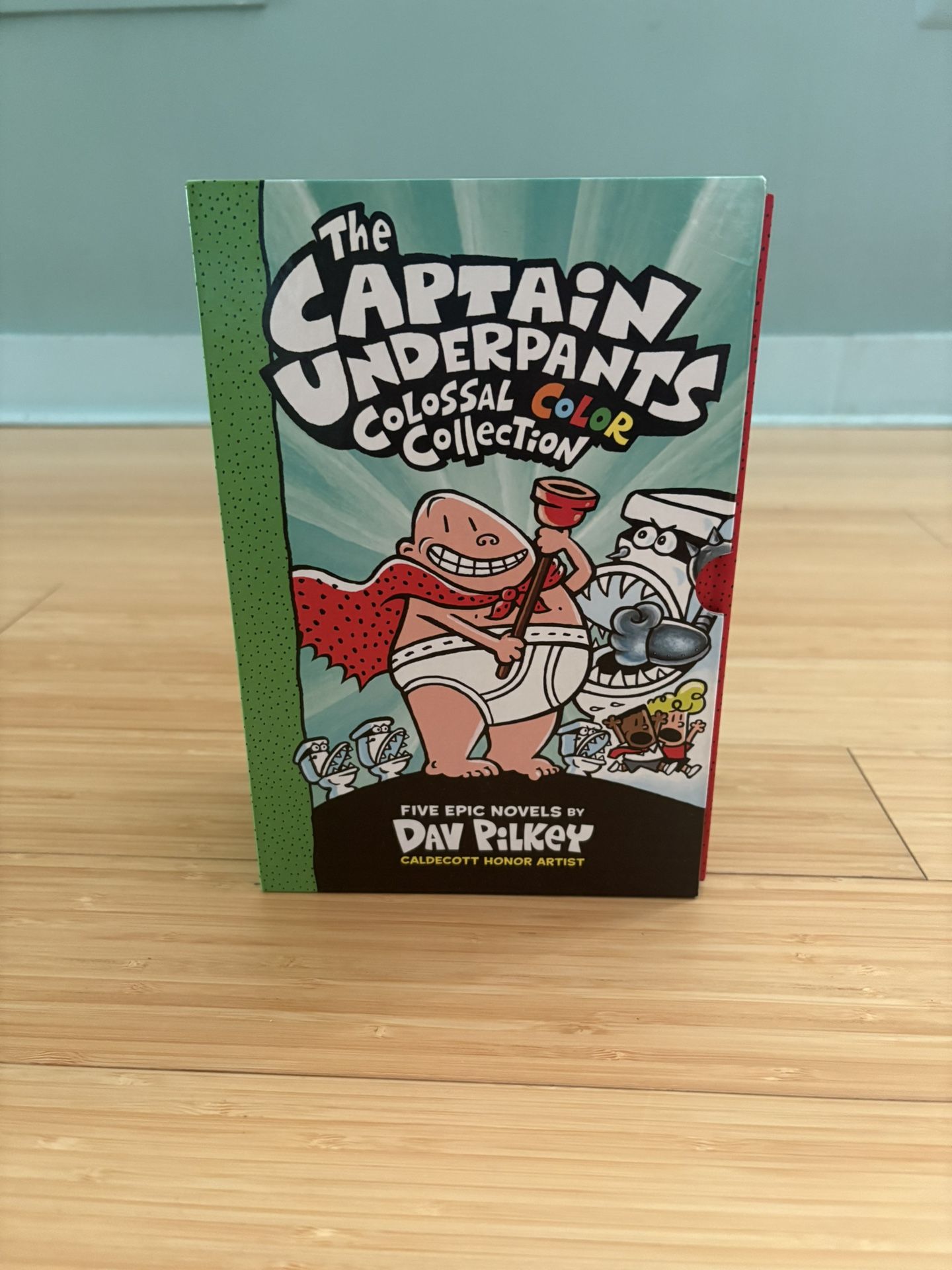 Dav Pilkey The Captain Underpants Colossal Color Collection (Captain Underpants #1-5 Boxed Set)