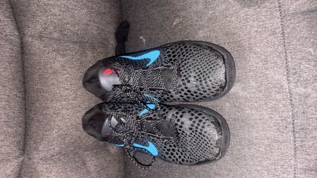 Kobe 6 used know box know insoles size 8 cash only