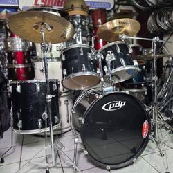 Complete Drum Set Flat Black !! $360 Or Best Offer !!