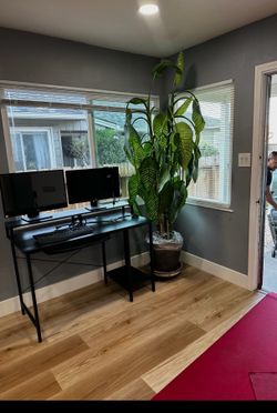 Desk With Outlets