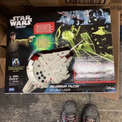 Star Wars Millennium Falcon 