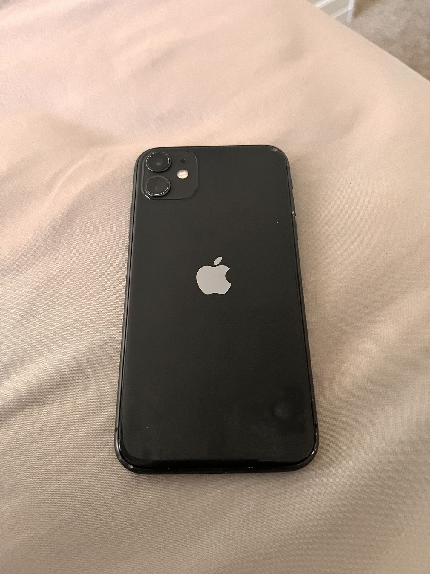 UNLOCKED IPhone 11 for Sale in Oakland, FL OfferUp