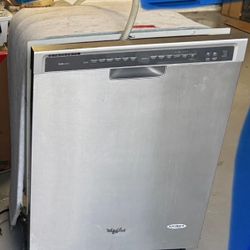 Whirlpool Dishwasher 
