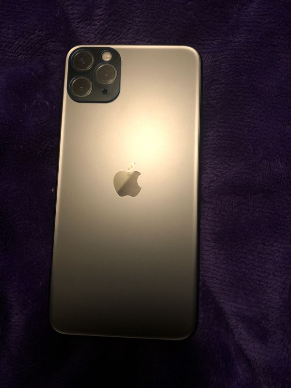 iPhone 11 Pro Max sprint/att/cricket for Sale in Los Angeles, CA - OfferUp