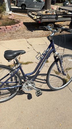 28” Diamondback Vital 2 Hybrid Bike