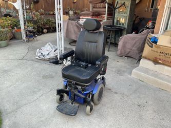 Electric wheelchair pulse 6