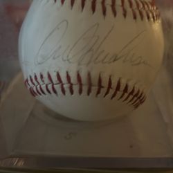 MLB Autographed Baseball 