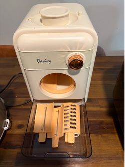 Electric grater