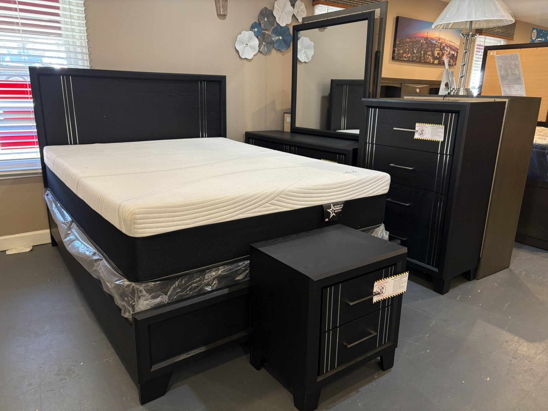 New 5pc Queen Bedroom Set 
