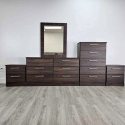 Dresser Whit Mirror , Chest And 2 Nightstands - Cómoda Con Espejo , Gavetero Y 2 Mesitas De Noche 