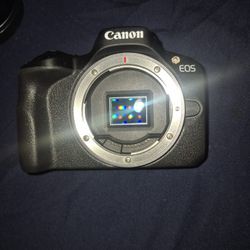 Canon R50