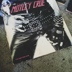 MOTLEY CRUE VINYL RECORDS EXCELLENT CONDITION 