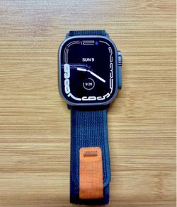 Apple Watch Ultra 49mm titanium case GPS + Cellular