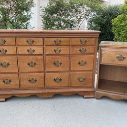 Solid Wood Dresser Chest of Drawers and Nightstand Furniture Set