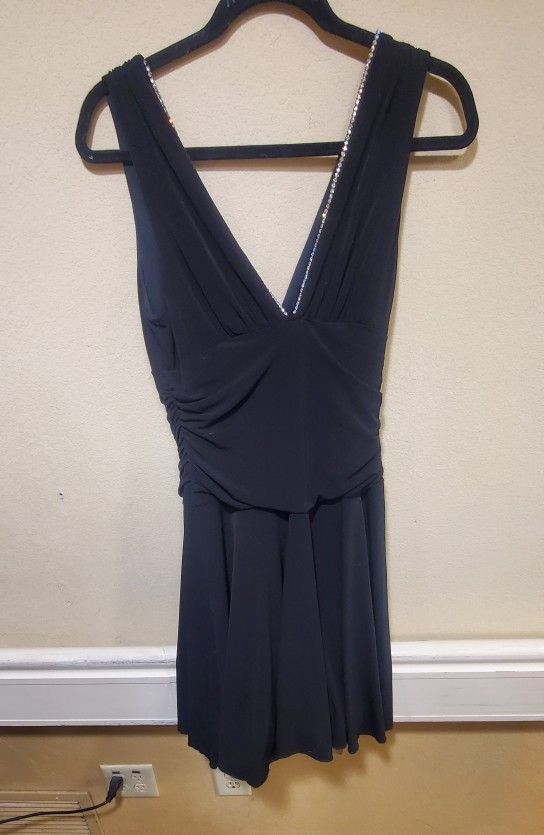BCX Women's Sleeveless V-neck Dress. Black Size Large