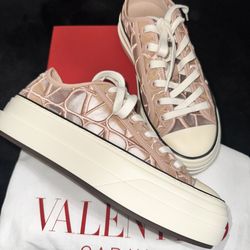 Brand new authentic Valentino shoes for women