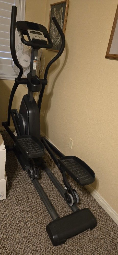 Pro-Form 500 F Elliptical Machine