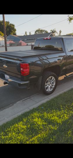 Hard Folding Truck Bed Tonneau Cover