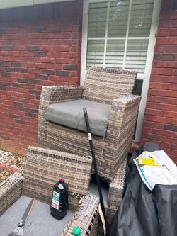4 Wicker Chairs