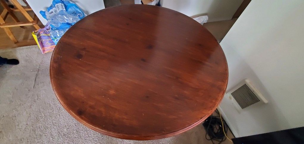 Round Kitchen Table