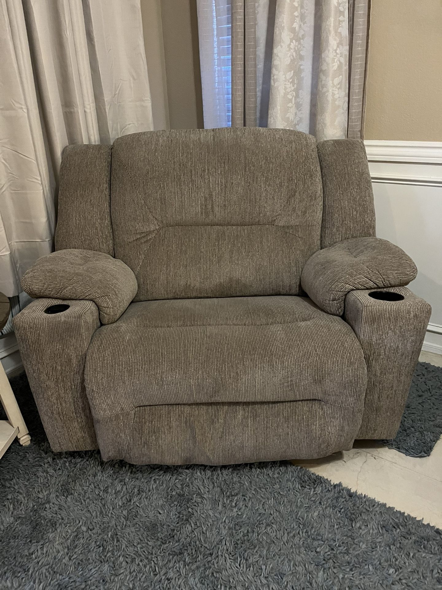 Recliner Oversized chair
