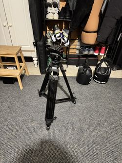 Video Tripod