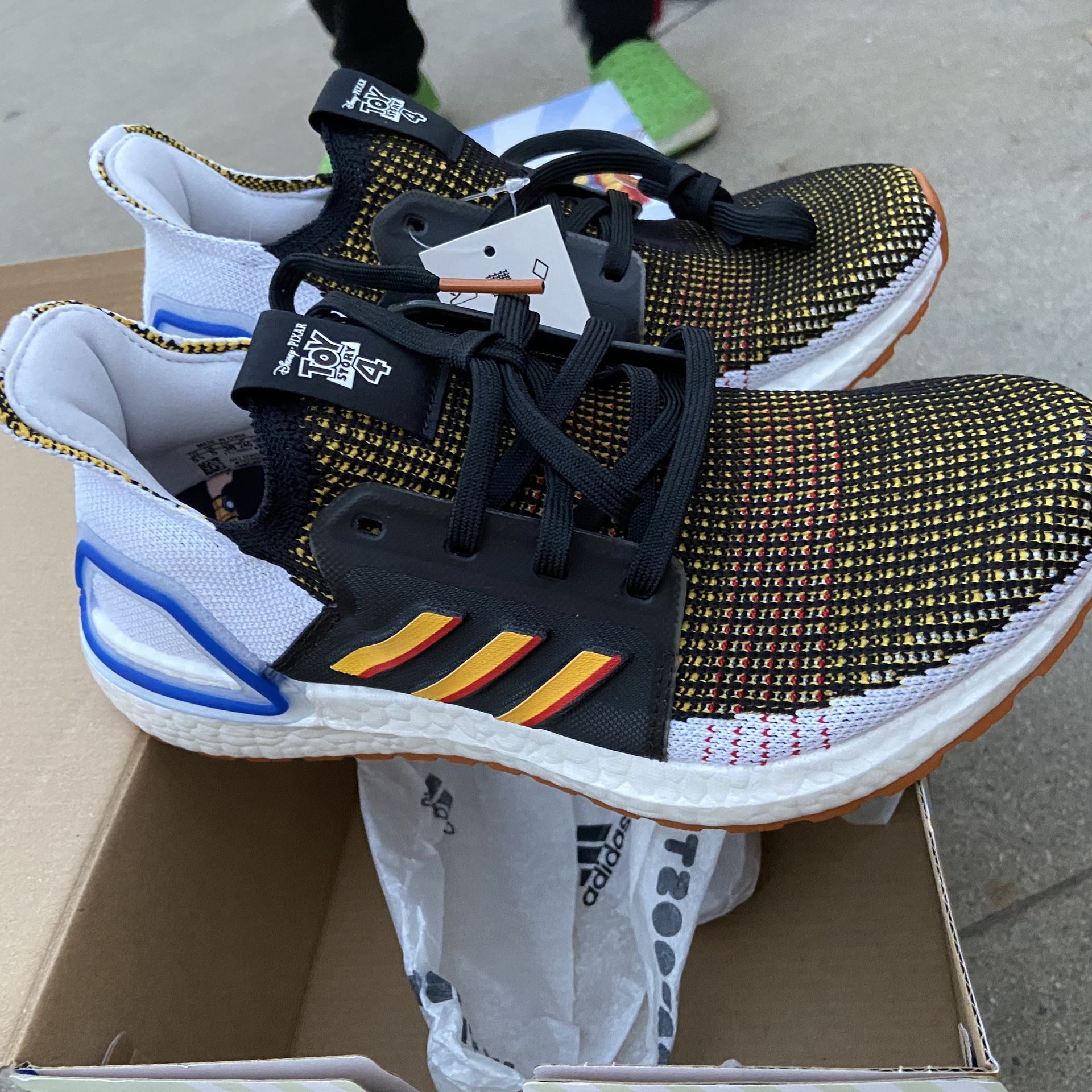 ADIDAS AUTHENTIC ULTRABOOST TOY STORY 5y fits women's