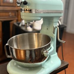 Kitchen Aid Mixer